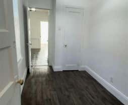 2 beds, 1 bath, $2,750, Unit 2R