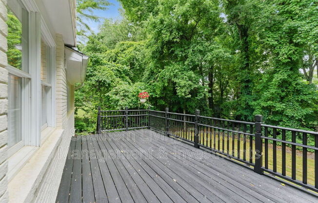 7016 WANNAMAKER LN