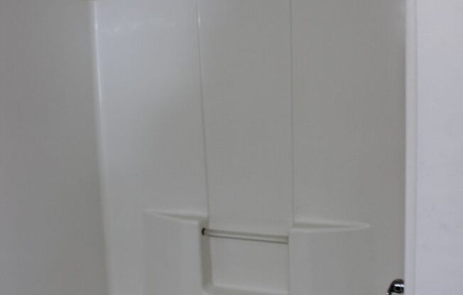 2 beds, 1 bath, 1,050 sqft, $1,199.99, Unit 142-07