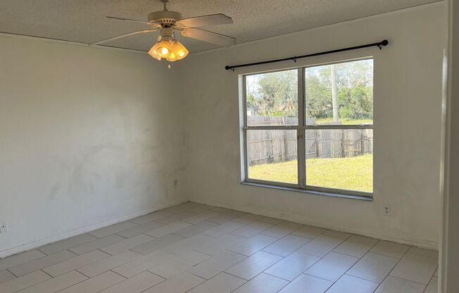 4 beds, 2 baths, $1,795, Unit POLK