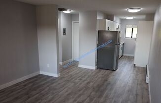 2 beds, 1 bath, $1,350, Unit 3