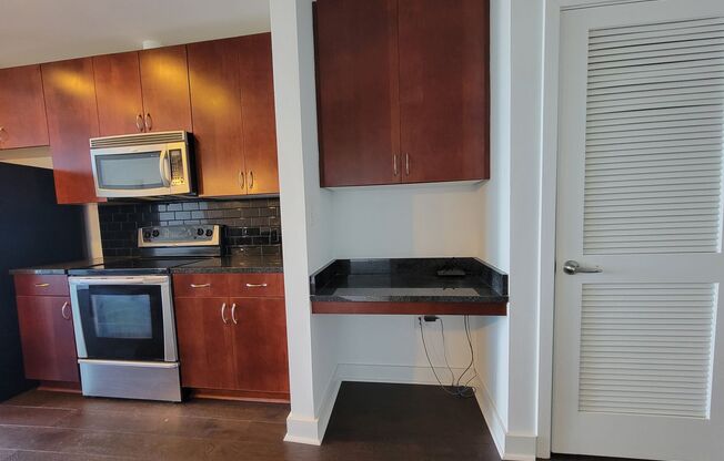 1 bed, 1 bath, $1,995