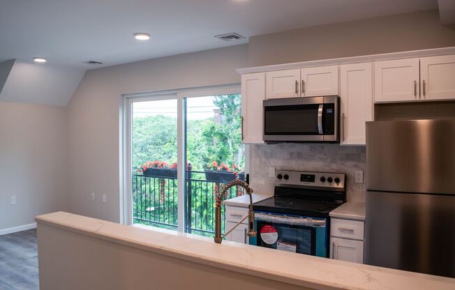 2 beds, 1 bath, 719 sqft, $2,995, Unit 305
