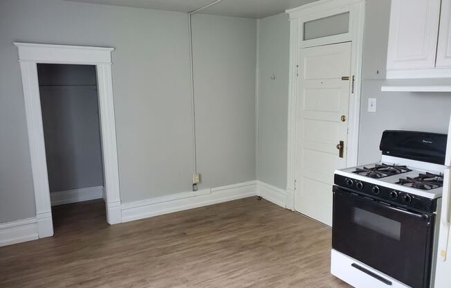 8th St. Apartments