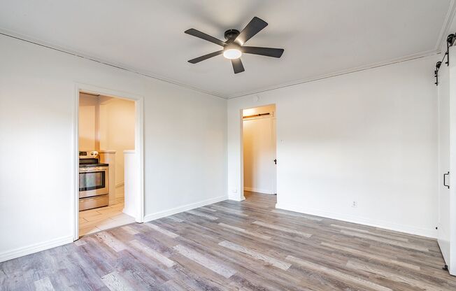 Spacious Units in a Vintage Brick Building- Walk to Seattle Center, Shops,and Restaurants!