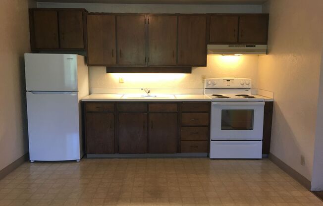 1 bed, 1 bath, 500 sqft, $995, Unit 11