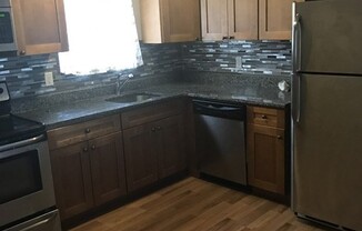 8 ROYAL DANE DR