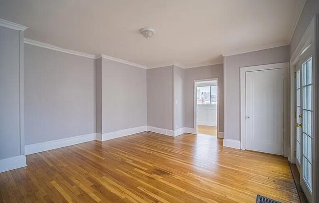510 E BROADWAY PATH