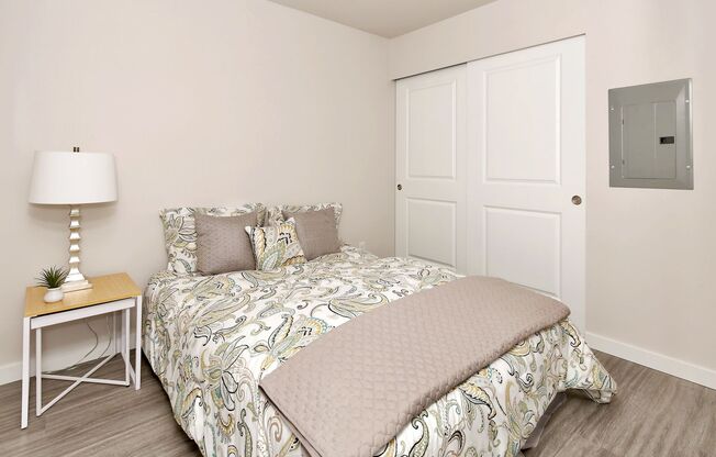 1 bed, 1 bath, 647 sqft, $1,660, Unit 216