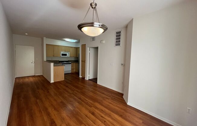 1 bed, 1 bath, 499 sqft, $1,795