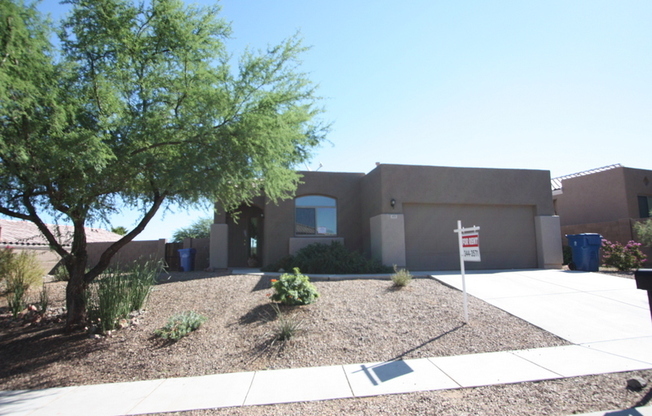 4 Bedroom Vail Single story with 2 car garage