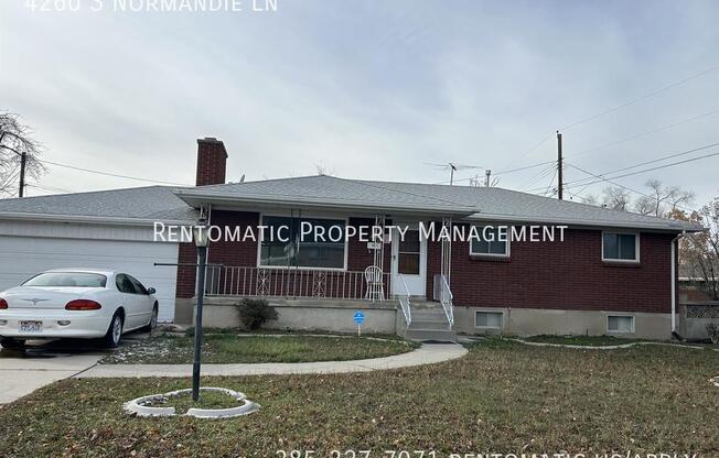 4260 S NORMANDIE LN