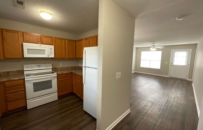 1 bed, 1 bath, 871 sqft, $1,175, Unit 2768-4