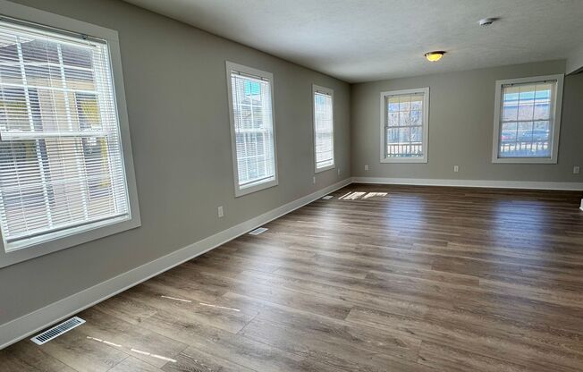 840 Madison SE