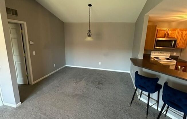 Updated Chesterfield Condo