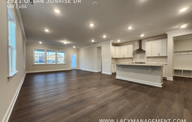 2921 OCEAN SUNRISE DR