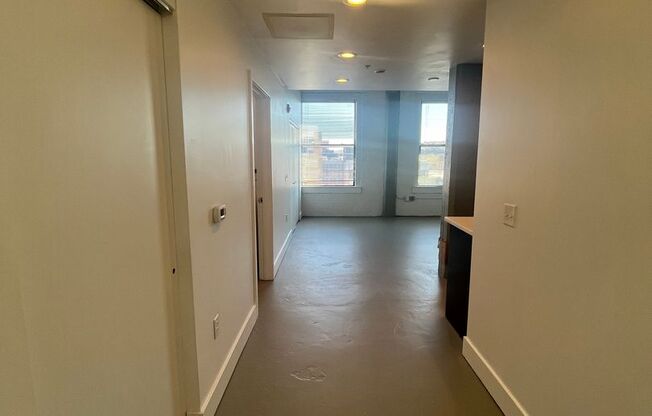 1 bed, 1 bath, 600 sqft, $1,495, Unit 802