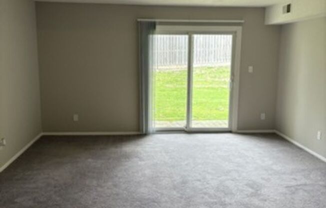 1 bed, 1 bath, 755 sqft, $999, Unit 6018D