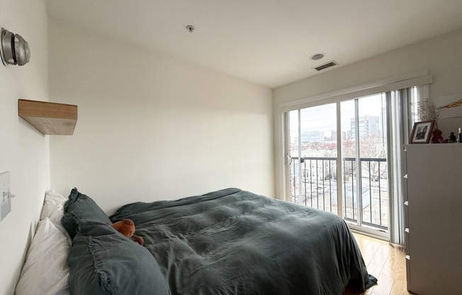 Studio, 1 bath, 650 sqft, $2,680, Unit 404