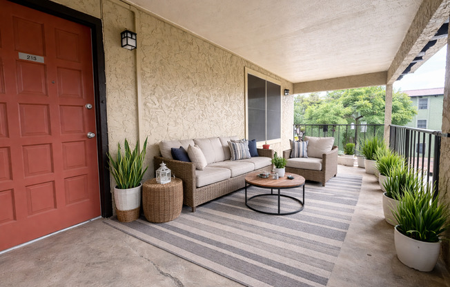 2 beds, 2 baths, 900 sqft, $1,299, Unit LAW7-213