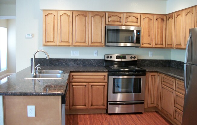 2 beds, 2 baths, 900 sqft, $2,025, Unit 136