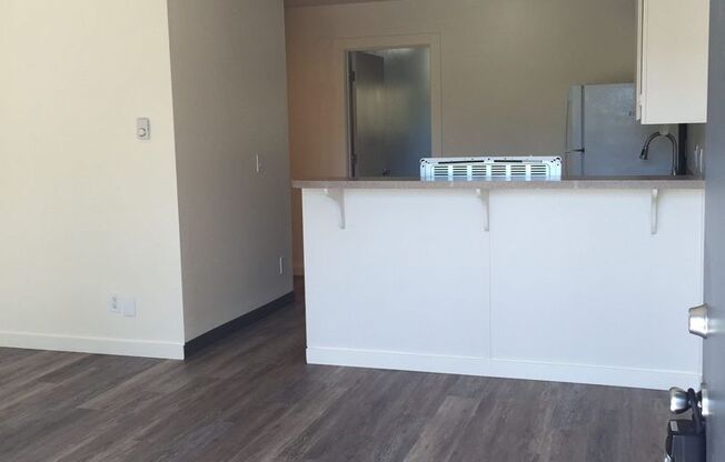 1 bed, 1 bath, 415 sqft, $1,395, Unit 2