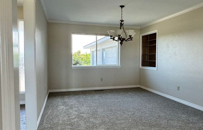 Large lower valley home, freshly remodeled, must see inside!