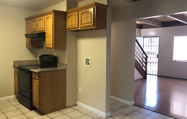 2 beds, 1.5 baths, $2,300, Unit B