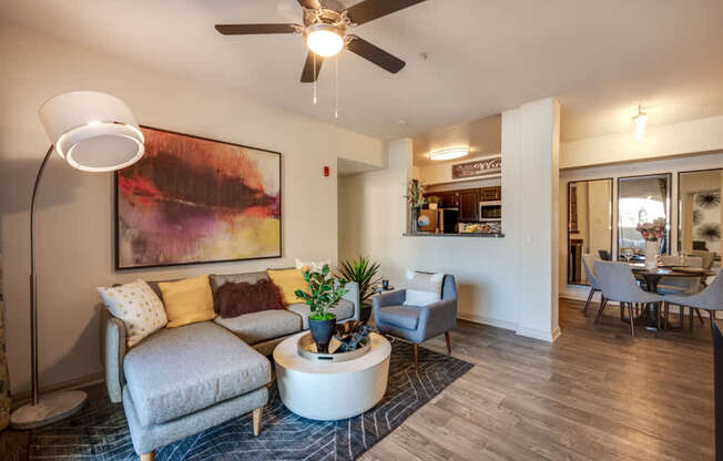 living room at Solana Ridge Apartments