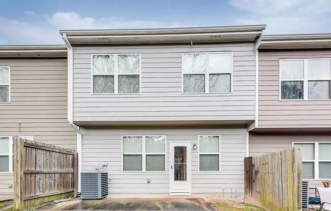 Cozy & Spacious 3BR Townhome in Atlanta