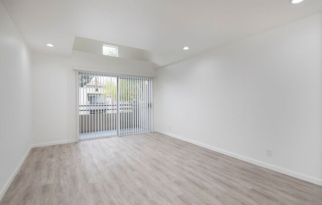 2 beds, 2 baths, 965 sqft, $2,995, Unit 316