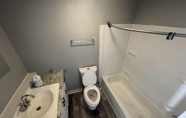 663 2 AVE