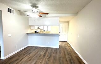 2 beds, 2 baths, 975 sqft, $2,100, Unit #65