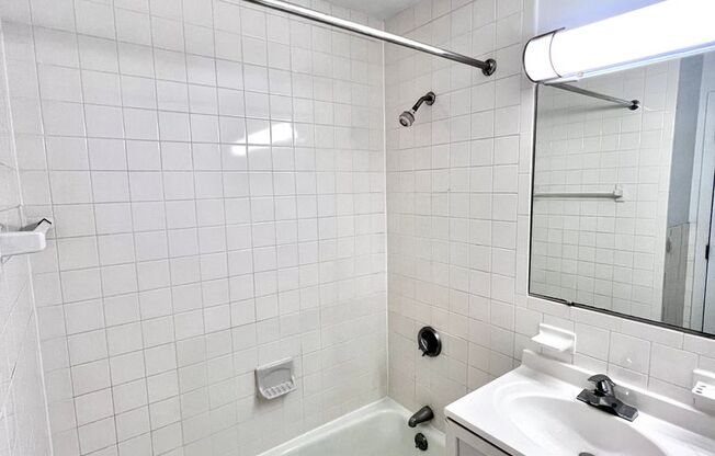 1 bed, 1 bath, 775 sqft, $2,150, Unit 78-6