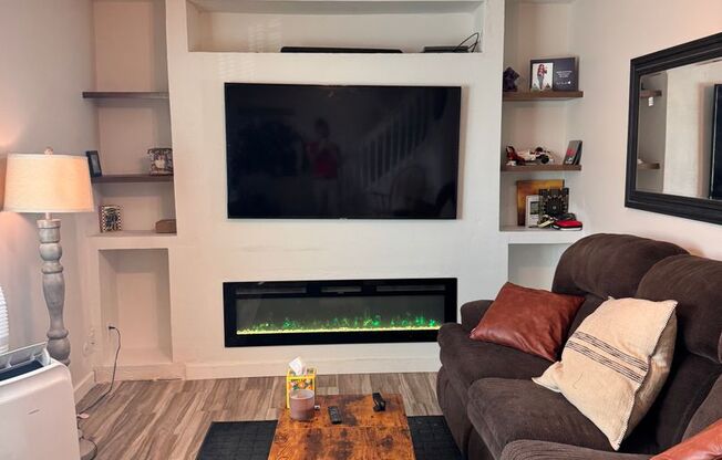 Cute 3 Bedroom 2.5 Bathroom Located In NW Albuquerque! Available 11//1/26