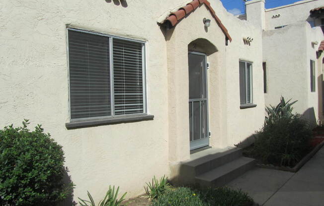 Golden Hill -Charming 1BR/1BA Spanish style cottage-nr Downtown!