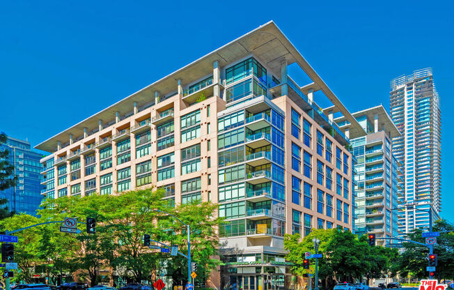 1 bed, 1 bath, 960 sqft, $2,700, Unit 714