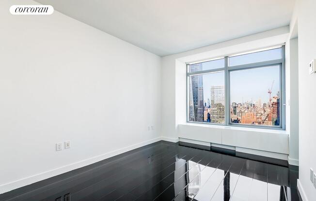 1 bed, 1 bath, 704 sqft, $5,150, Unit 40E