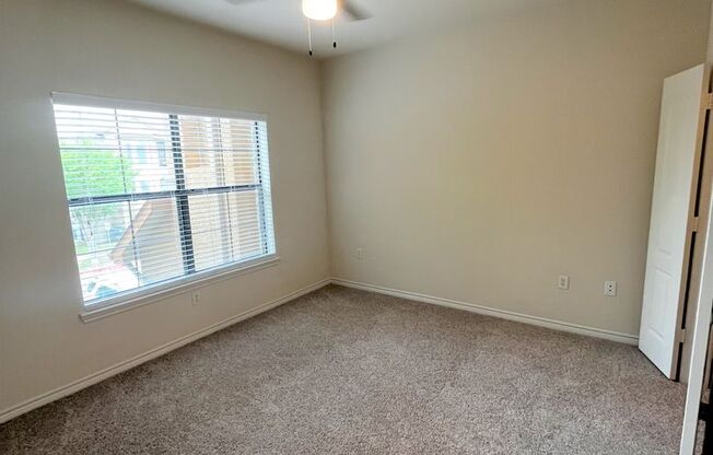 2 beds, 2 baths, 1,260 sqft, $1,715