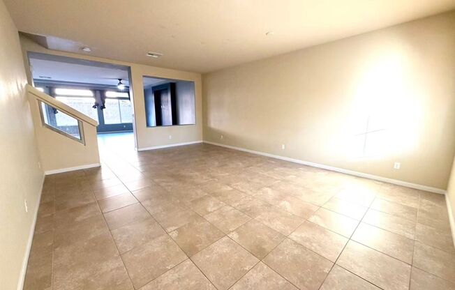 Spacious 5-Bed, 2.5-Bath Las Vegas Home with Granite Kitchen & Garage