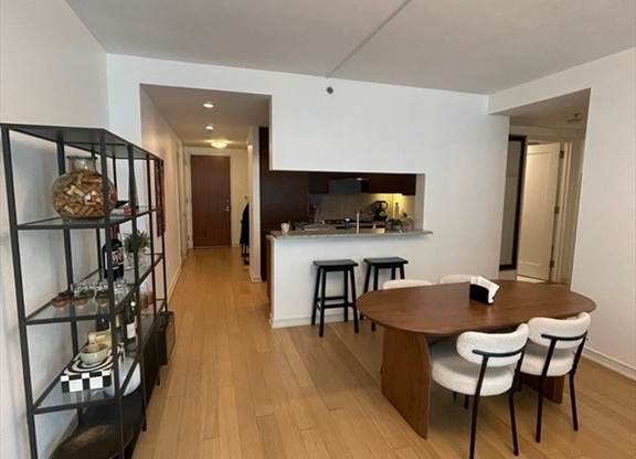1 bed, 1 bath, 855 sqft, $5,000, Unit 3F