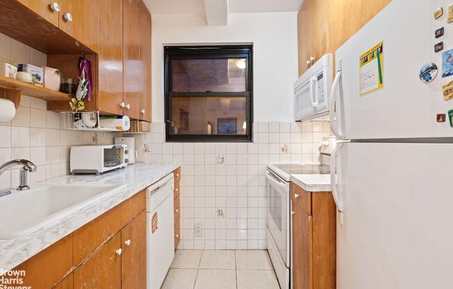 1 bed, 1 bath, $3,950, Unit 5A