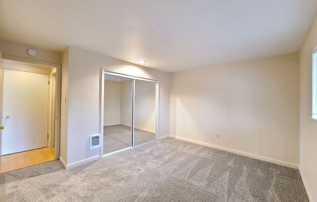 1 bed, 1 bath, 900 sqft, $1,095, Unit 106