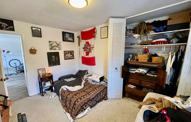 2 beds, 1 bath, $1,295, Unit 302