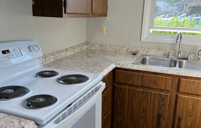 2 beds, 1 bath, 1,056 sqft, $1,195, Unit 8-F