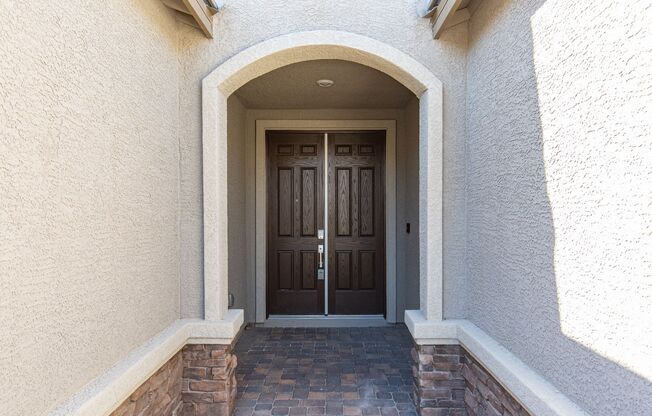 Newer single story close to the 215 in North Las Vegas