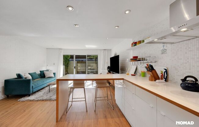 2 beds, 1.5 baths, $2,500, Unit LABS 7740 E Heatherbrae Ave - 36827520420