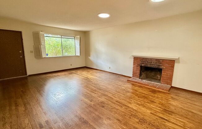 Los Gatos - Inviting Los Gatos Home with Classic Charm & Entertainer’s Backyard