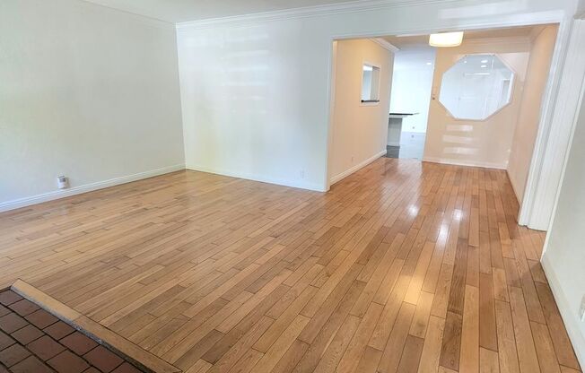 Spacious North Hollywood Home with Guest Suite, Lush Outdoor Living & Ample Parking! MOVE IN READY