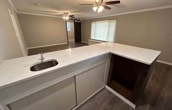 3 beds, 2 baths, $1,749